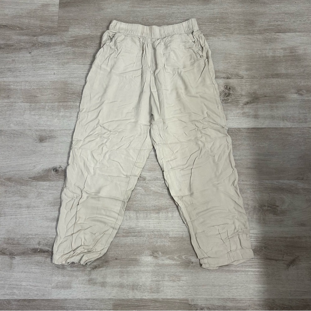 Flowy lightweight viscose beige jogger pants